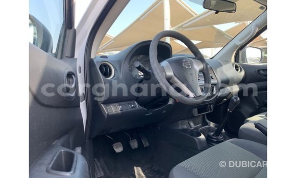Ra Imported Nissan Navara funfun Ọkọ̀ in Import - Dubai ni Ashanti Ra Imported Nissan Navara funfun Ọkọ̀ in Import - Dubai ni Ashanti
