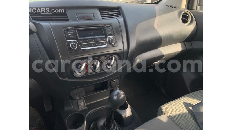 Big with watermark nissan navara ashanti import dubai 45696