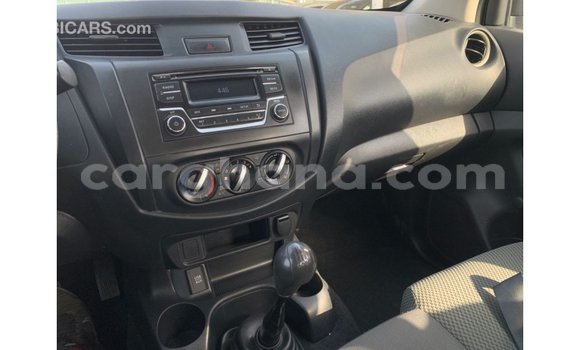 Ra Imported Nissan Navara funfun Ọkọ̀ in Import - Dubai ni Ashanti Ra Imported Nissan Navara funfun Ọkọ̀ in Import - Dubai ni Ashanti