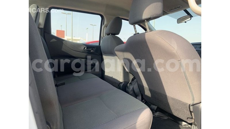 Big with watermark nissan navara ashanti import dubai 45696