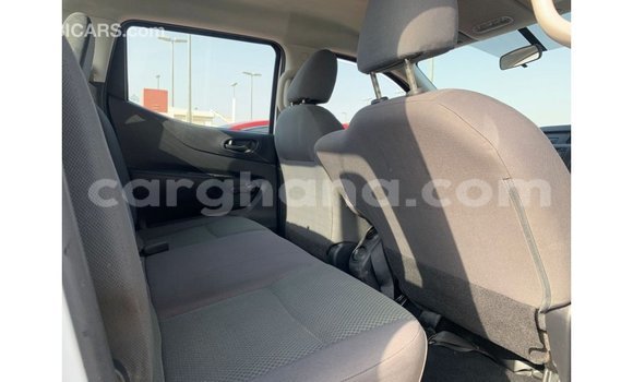 Ra Imported Nissan Navara funfun Ọkọ̀ in Import - Dubai ni Ashanti Ra Imported Nissan Navara funfun Ọkọ̀ in Import - Dubai ni Ashanti