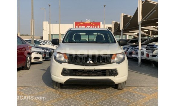 Ra Imported Mitsubishi L200 funfun Ọkọ̀ in Import - Dubai ni Ashanti Ra Imported Mitsubishi L200 funfun Ọkọ̀ in Import - Dubai ni Ashanti