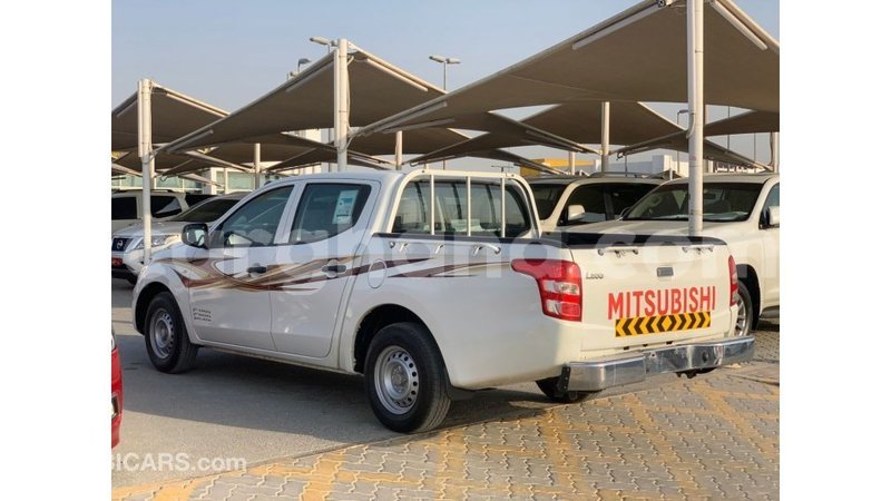 Big with watermark mitsubishi l200 ashanti import dubai 45701