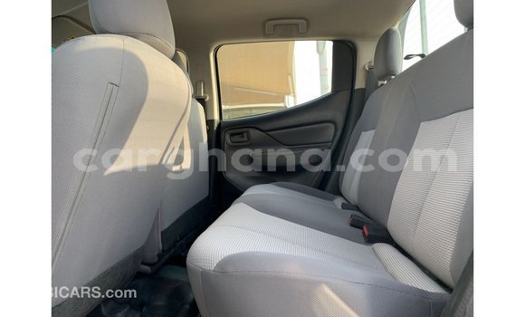 Ra Imported Mitsubishi L200 funfun Ọkọ̀ in Import - Dubai ni Ashanti Ra Imported Mitsubishi L200 funfun Ọkọ̀ in Import - Dubai ni Ashanti