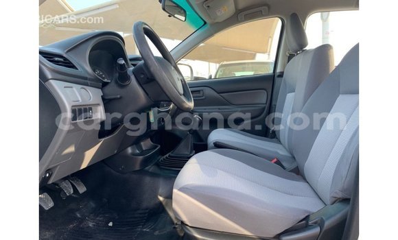 Ra Imported Mitsubishi L200 funfun Ọkọ̀ in Import - Dubai ni Ashanti Ra Imported Mitsubishi L200 funfun Ọkọ̀ in Import - Dubai ni Ashanti