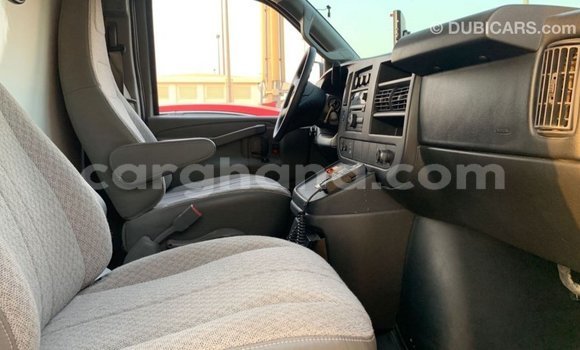 Sayi Imported Chevrolet Express White Mota in Import - Dubai a Ashanti Sayi Imported Chevrolet Express White Mota in Import - Dubai a Ashanti