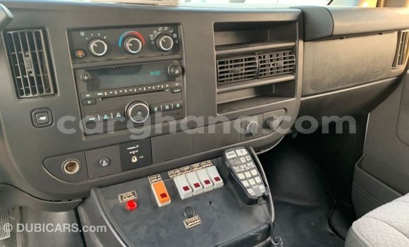 Sayi Imported Chevrolet Express White Mota in Import - Dubai a Ashanti Sayi Imported Chevrolet Express White Mota in Import - Dubai a Ashanti