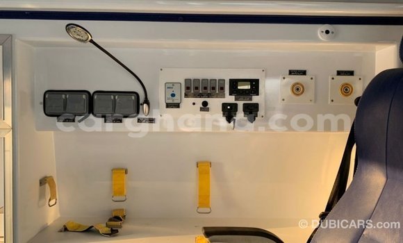 Sayi Imported Chevrolet Express White Mota in Import - Dubai a Ashanti Sayi Imported Chevrolet Express White Mota in Import - Dubai a Ashanti