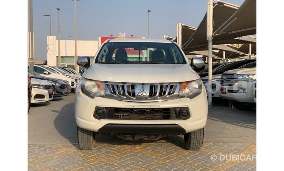 Ra Imported Mitsubishi L200 funfun Ọkọ̀ in Import - Dubai ni Ashanti Ra Imported Mitsubishi L200 funfun Ọkọ̀ in Import - Dubai ni Ashanti