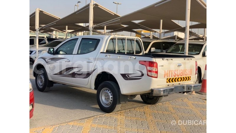 Big with watermark mitsubishi l200 ashanti import dubai 45703