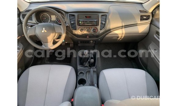 Ra Imported Mitsubishi L200 funfun Ọkọ̀ in Import - Dubai ni Ashanti Ra Imported Mitsubishi L200 funfun Ọkọ̀ in Import - Dubai ni Ashanti