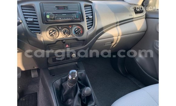 Ra Imported Mitsubishi L200 funfun Ọkọ̀ in Import - Dubai ni Ashanti Ra Imported Mitsubishi L200 funfun Ọkọ̀ in Import - Dubai ni Ashanti