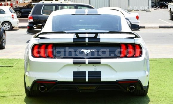 Sayi Imported Ford Mustang White Mota in Import - Dubai a Ashanti Sayi Imported Ford Mustang White Mota in Import - Dubai a Ashanti