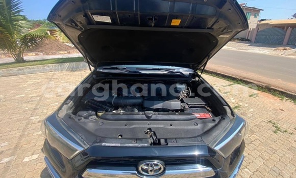 Sayi Na hannu Toyota 4Runner Black Mota in Accra a Greater Accra Sayi Na hannu Toyota 4Runner Black Mota in Accra a Greater Accra