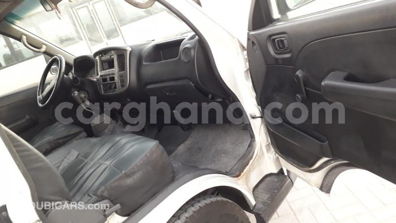 Big with watermark nissan urvan ashanti import dubai 45738