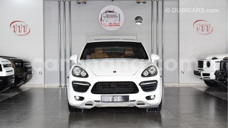 Big with watermark porsche cayenne ashanti import dubai 45743