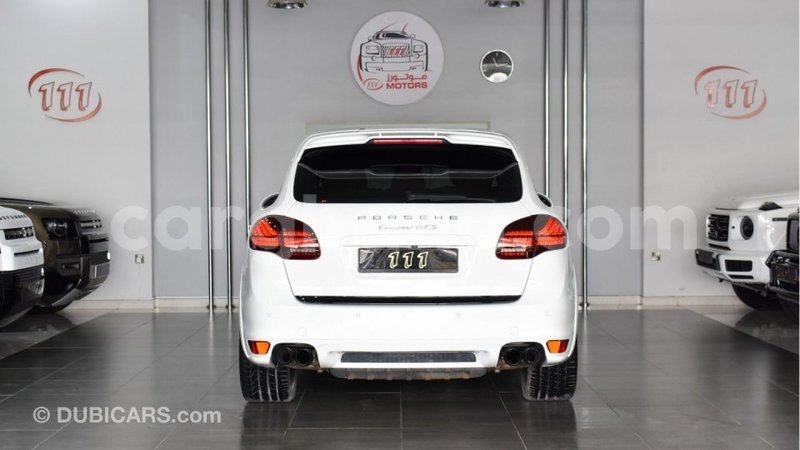 Big with watermark porsche cayenne ashanti import dubai 45743