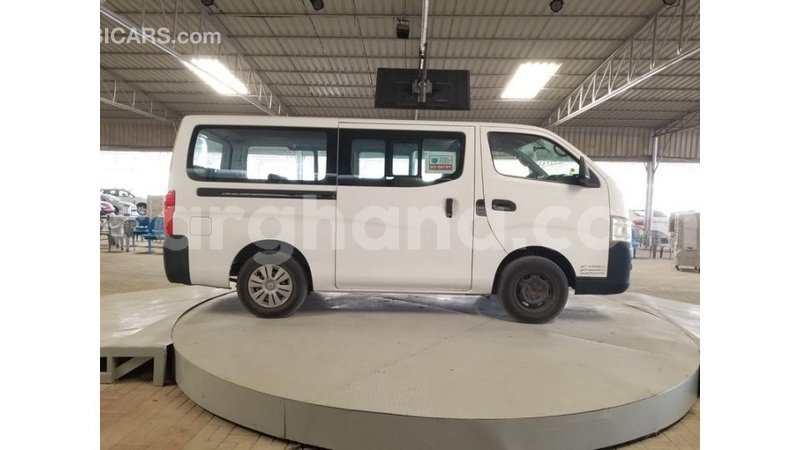 Big with watermark nissan urvan ashanti import dubai 45746