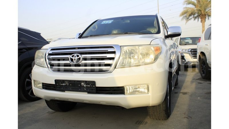 Big with watermark toyota land cruiser ashanti import dubai 45750