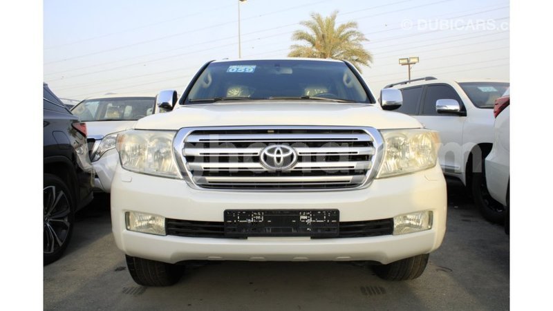 Big with watermark toyota land cruiser ashanti import dubai 45750