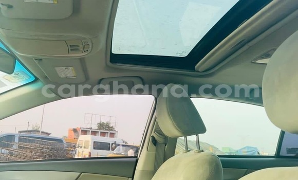 Buy Used Toyota Corolla White Car in Accra in Greater Accra Buy Used Toyota Corolla White Car in Accra in Greater Accra