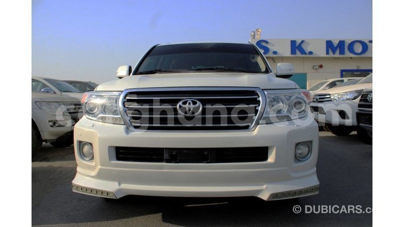 Big with watermark toyota land cruiser ashanti import dubai 45784