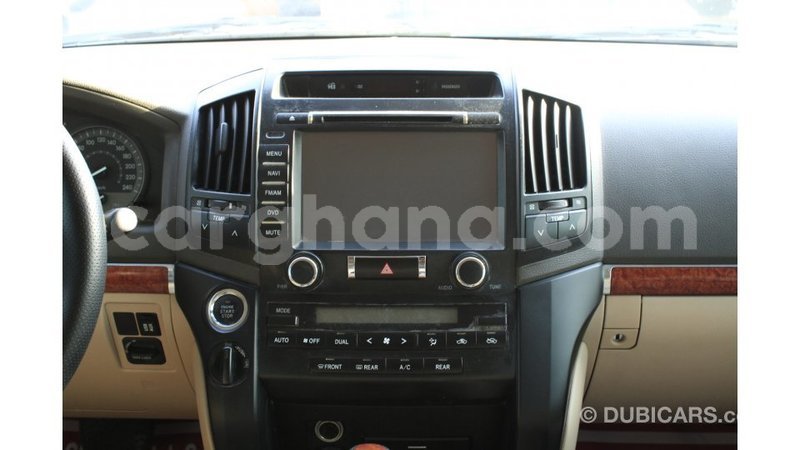 Big with watermark toyota land cruiser ashanti import dubai 45784