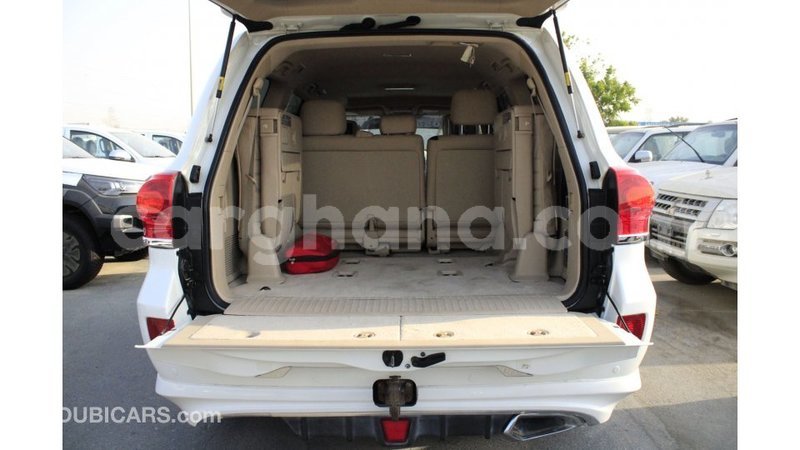 Big with watermark toyota land cruiser ashanti import dubai 45784