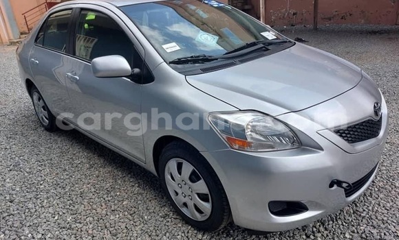 Ra Àlòkù Toyota Yaris Silver Ọkọ̀ in Accra ni Greater Accra