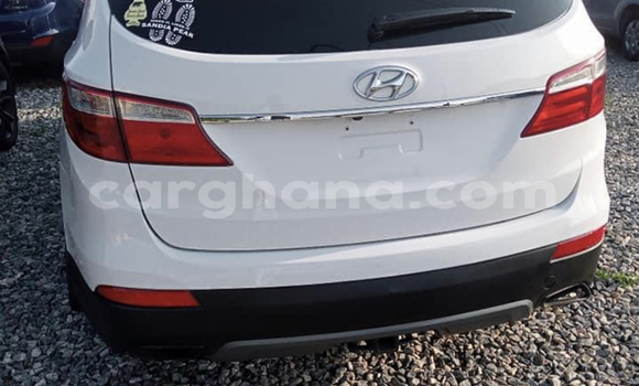 Sayi Na hannu Hyundai Santa Fe White Mota in Accra a Greater Accra Sayi Na hannu Hyundai Santa Fe White Mota in Accra a Greater Accra