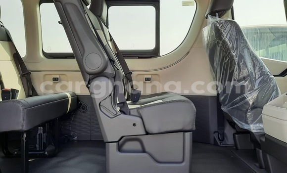 Sayi Na hannu Toyota Hiace White Mota in Accra a Greater Accra Sayi Na hannu Toyota Hiace White Mota in Accra a Greater Accra