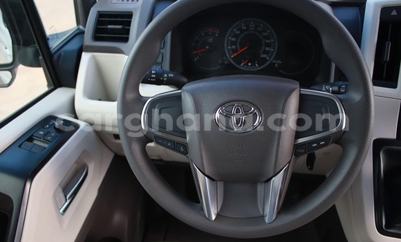 Sayi Na hannu Toyota Hiace White Mota in Accra a Greater Accra Sayi Na hannu Toyota Hiace White Mota in Accra a Greater Accra