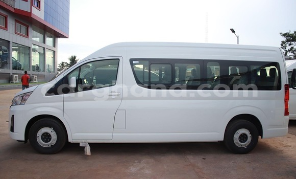 Sayi Na hannu Toyota Hiace White Mota in Accra a Greater Accra Sayi Na hannu Toyota Hiace White Mota in Accra a Greater Accra