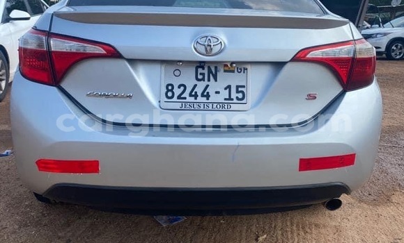 Sayi Na hannu Toyota Corolla Azurfa Mota in Accra a Greater Accra Sayi Na hannu Toyota Corolla Azurfa Mota in Accra a Greater Accra