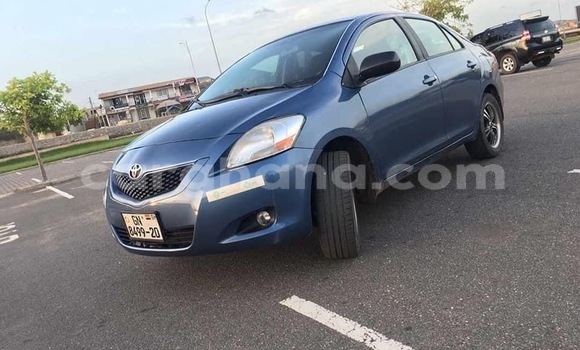 Ra Àlòkù Toyota Yaris Blue Ọkọ̀ in Accra ni Greater Accra