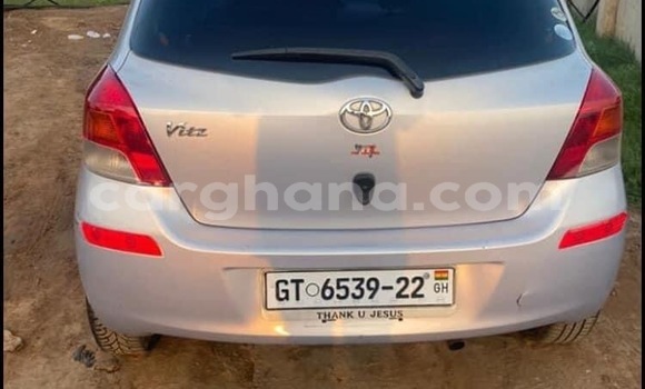 Sayi Na hannu Toyota Vitz Azurfa Mota in Accra a Greater Accra Sayi Na hannu Toyota Vitz Azurfa Mota in Accra a Greater Accra