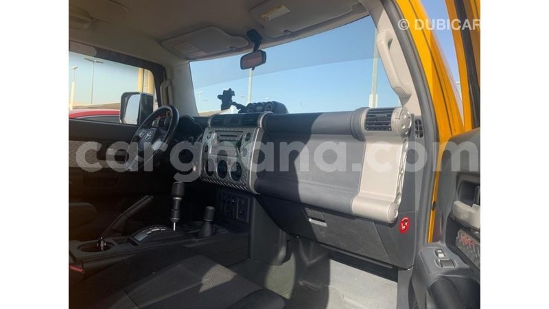 Big with watermark toyota fj cruiser ashanti import dubai 45804