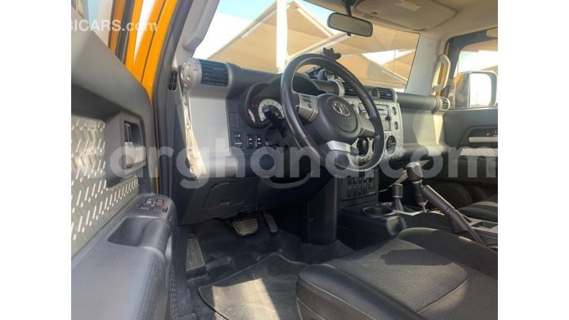 Big with watermark toyota fj cruiser ashanti import dubai 45804