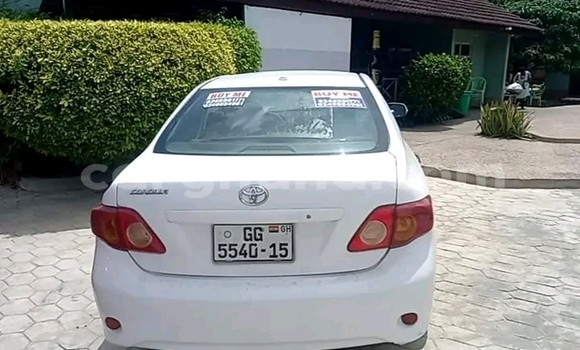 Buy Used Toyota Corolla White Car in Accra in Greater Accra Buy Used Toyota Corolla White Car in Accra in Greater Accra