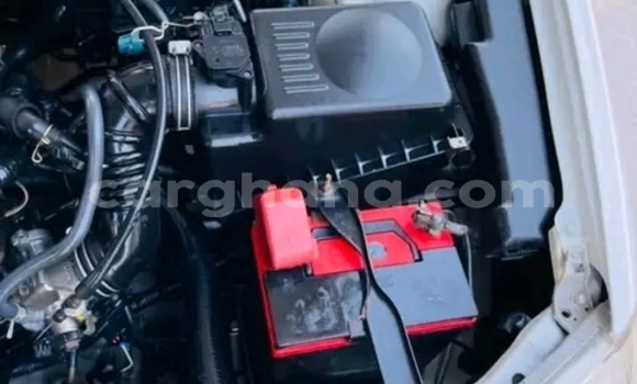 Buy Used Toyota Corolla White Car in Accra in Greater Accra Buy Used Toyota Corolla White Car in Accra in Greater Accra