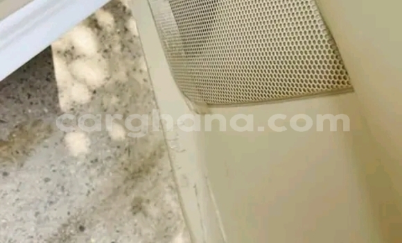 Buy Used Toyota Corolla White Car in Accra in Greater Accra Buy Used Toyota Corolla White Car in Accra in Greater Accra