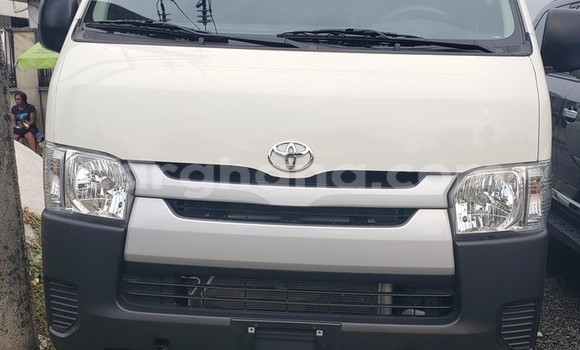 Buy Used Toyota Hiace White Car in Sekondi–Takoradi Metropolitan in Western Buy Used Toyota Hiace White Car in Sekondi–Takoradi Metropolitan in Western