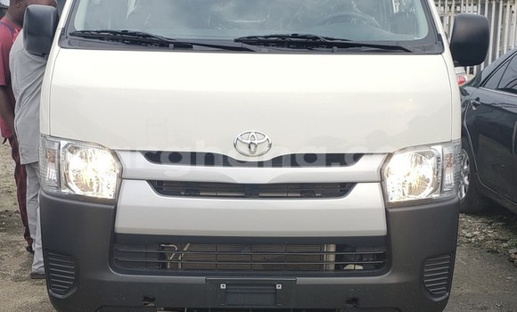 Buy Used Toyota Hiace White Car in Sekondi–Takoradi Metropolitan in Western Buy Used Toyota Hiace White Car in Sekondi–Takoradi Metropolitan in Western