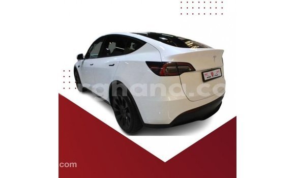 Ra Imported Tesla Model S funfun Ọkọ̀ in Import - Dubai ni Ashanti Ra Imported Tesla Model S funfun Ọkọ̀ in Import - Dubai ni Ashanti