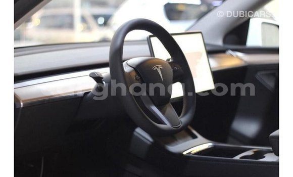 Ra Imported Tesla Model S funfun Ọkọ̀ in Import - Dubai ni Ashanti Ra Imported Tesla Model S funfun Ọkọ̀ in Import - Dubai ni Ashanti