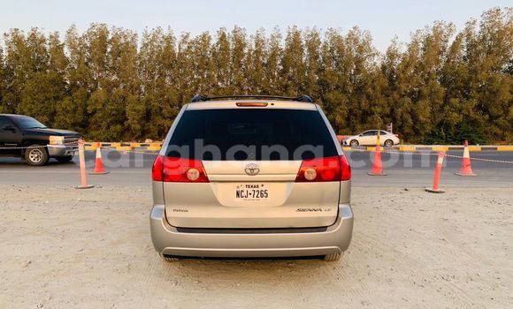 Buy Import Toyota Sienna Other Car in Tema in Greater Accra Buy Import Toyota Sienna Other Car in Tema in Greater Accra