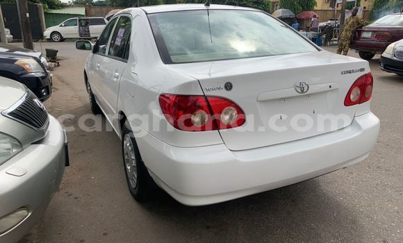 Buy Used Toyota Corolla White Car in Sekondi–Takoradi Metropolitan in Western