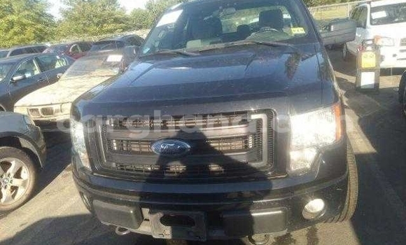 Sayi Na hannu Toyota Tundra Black Mota in Accra a Greater Accra Sayi Na hannu Toyota Tundra Black Mota in Accra a Greater Accra