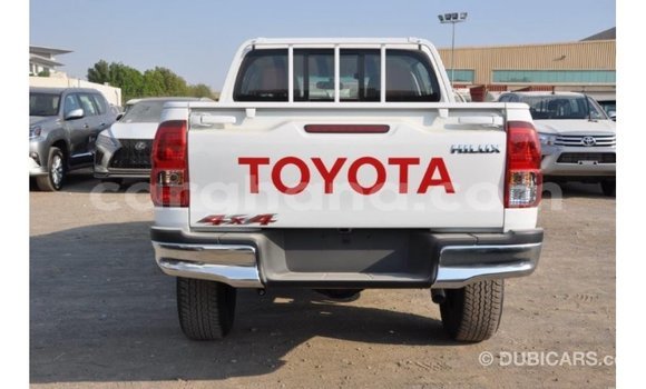 Buy Import Toyota Hilux White Car in Import - Dubai in Ashanti Buy Import Toyota Hilux White Car in Import - Dubai in Ashanti