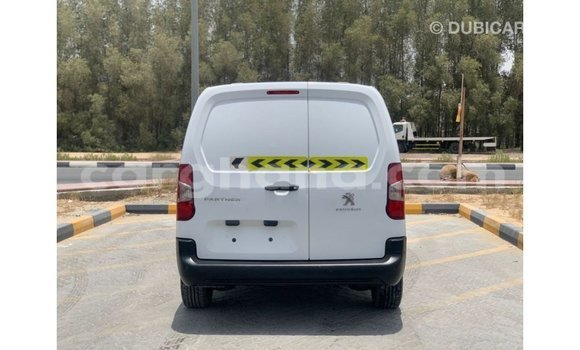 Ra Imported Peugeot Partner funfun Ọkọ̀ in Import - Dubai ni Ashanti Ra Imported Peugeot Partner funfun Ọkọ̀ in Import - Dubai ni Ashanti